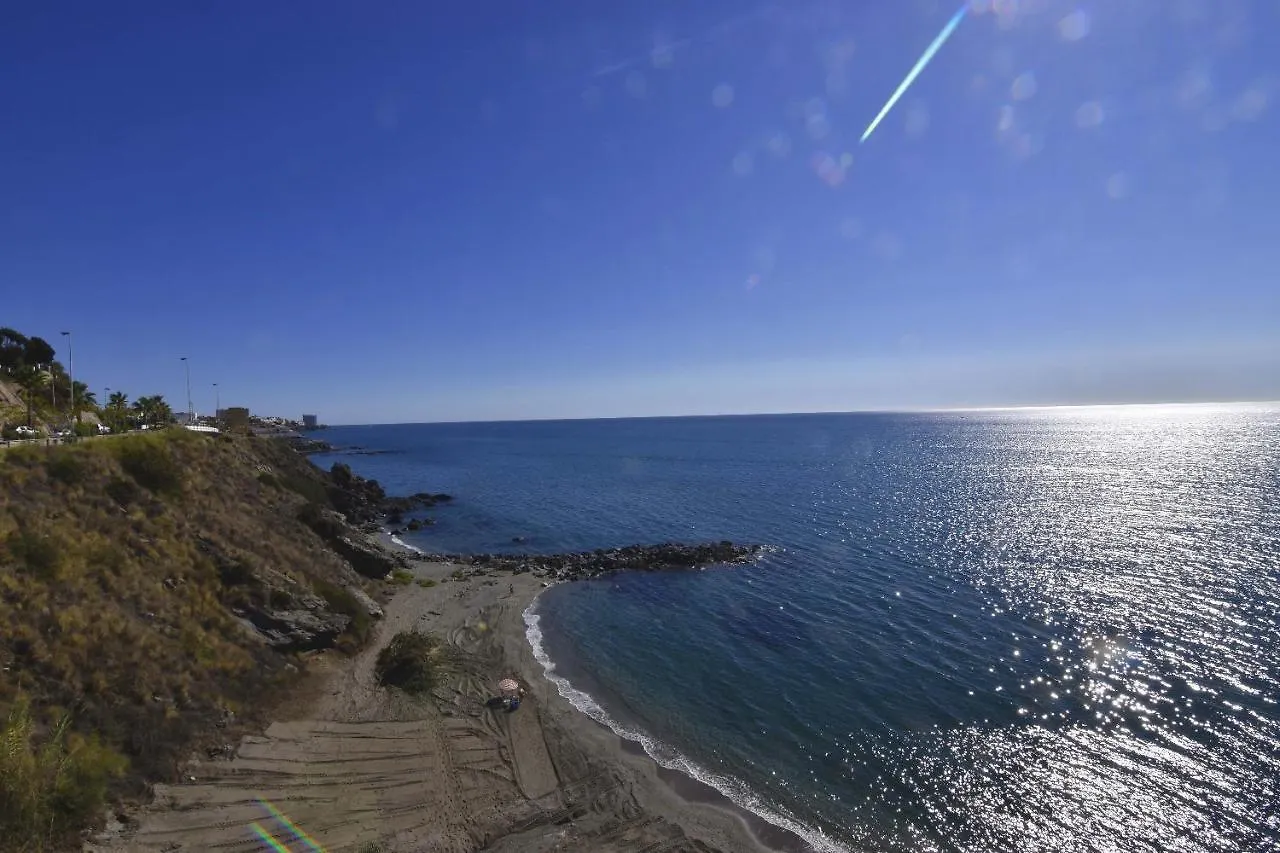 Apartamento En Playa Semi-Privada Benalmadena Apartment