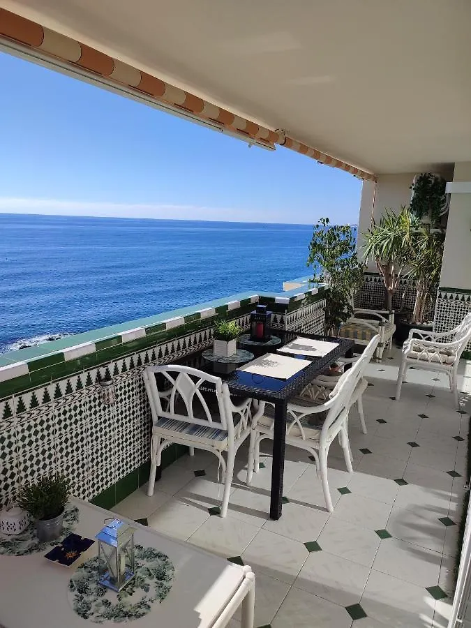Apartamento En Playa Semi-Privada Benalmadena Apartment