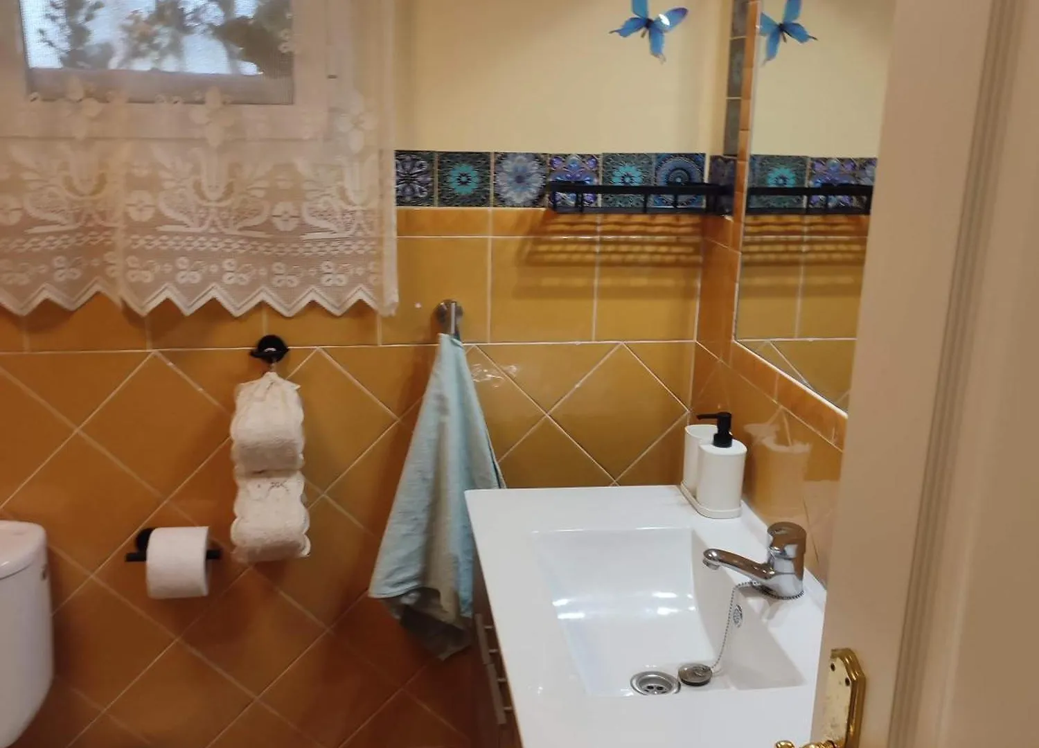 Apartamento En Playa Semi-Privada Benalmadena Apartment