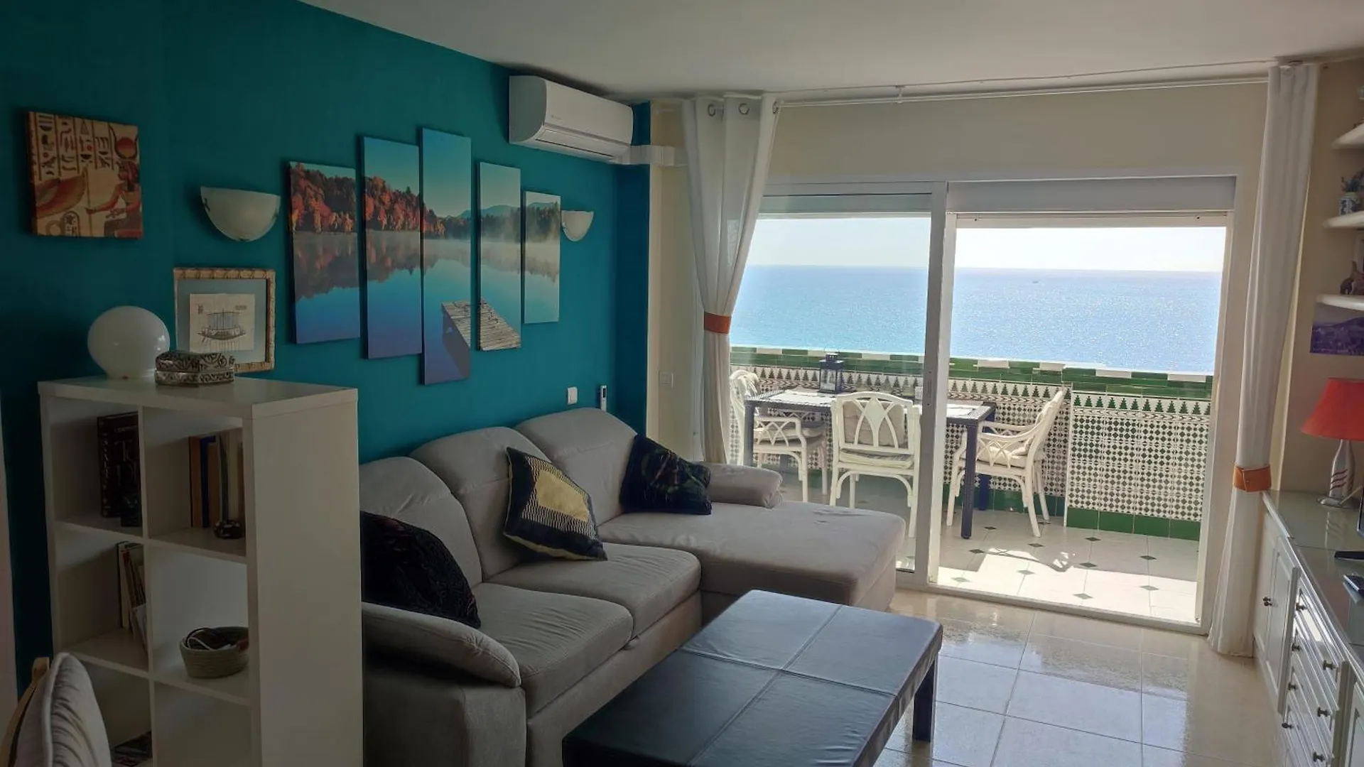 Apartamento En Playa Semi-Privada Benalmadena 0*,  Spain