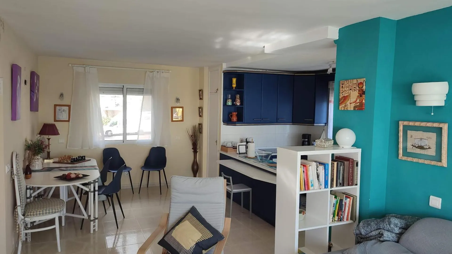 Apartamento En Playa Semi-Privada Benalmadena