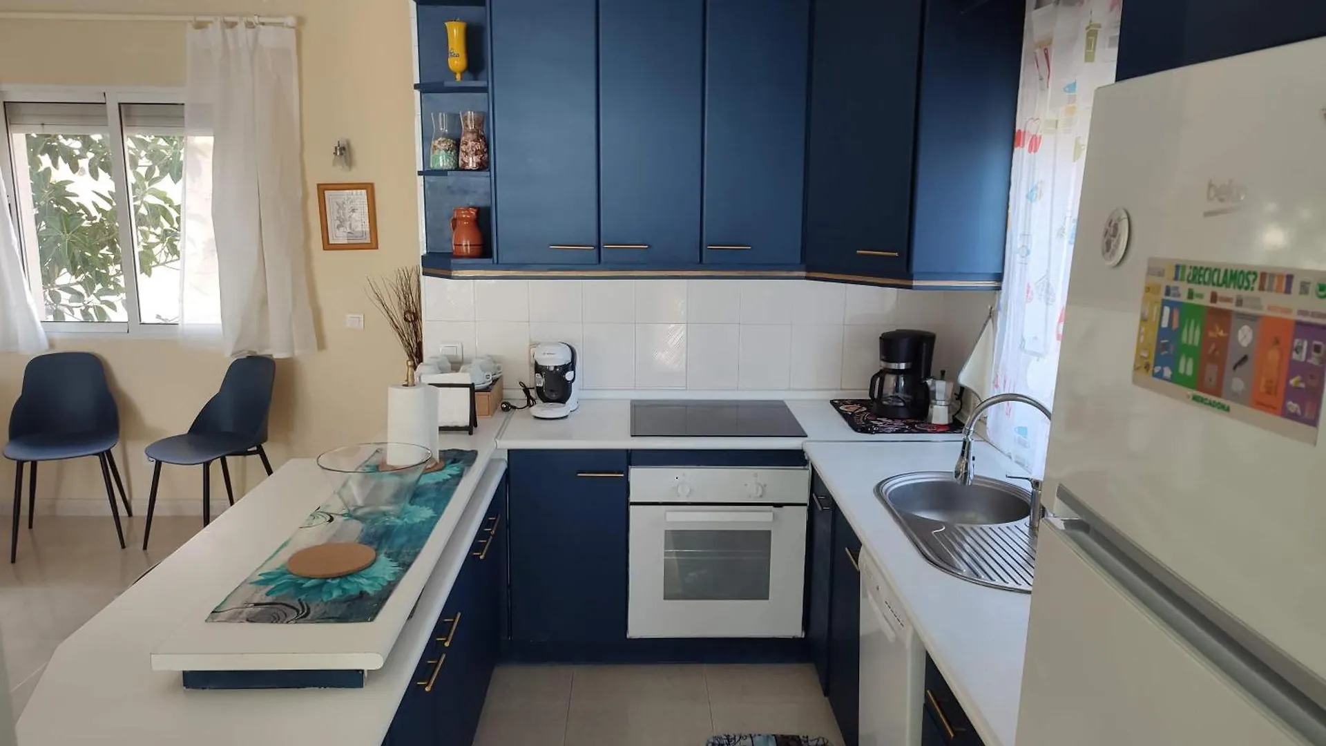 Apartamento En Playa Semi-Privada Benalmadena